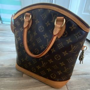 Louis Vuitton Vertical Lockit bag | LV